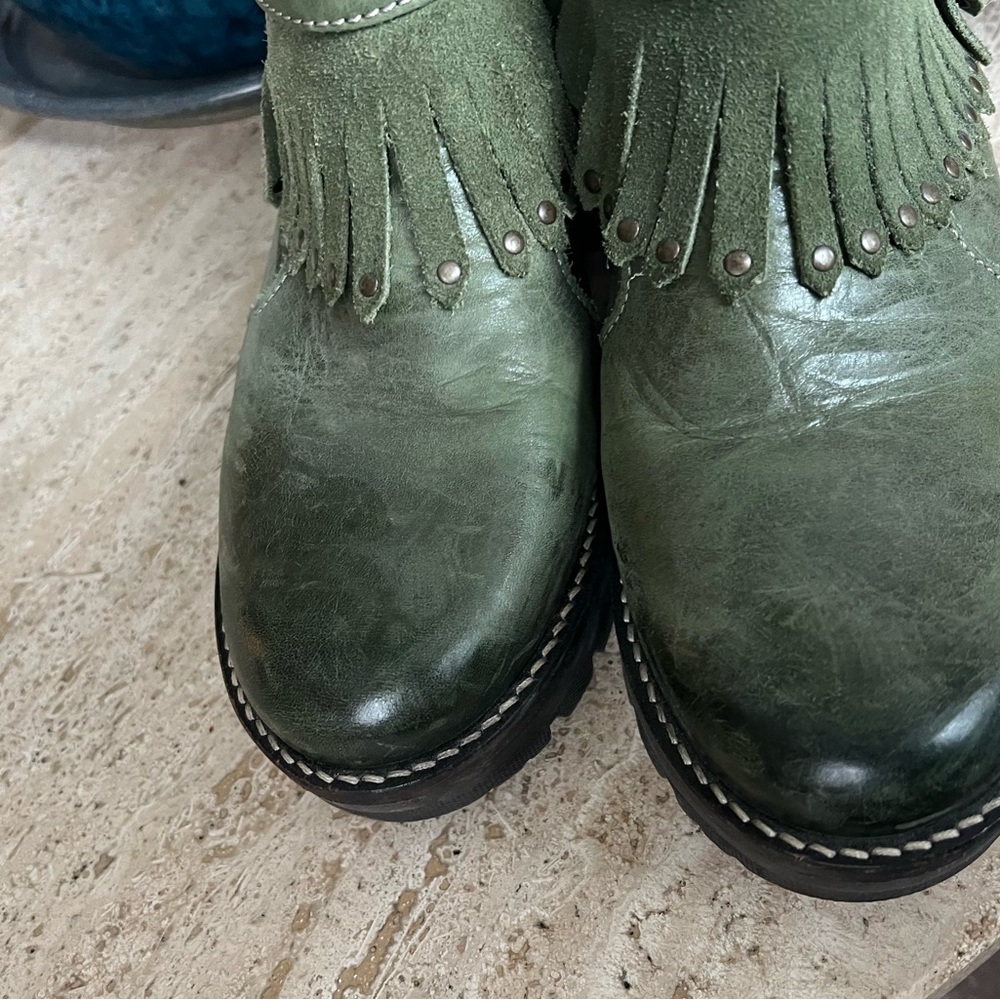 RARE Dromedaris Green Leather Fringe Ankle Boots - Picture 7 of 7